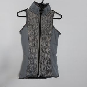 Lululemon Run: Turn Around Reversible Vest Size 4